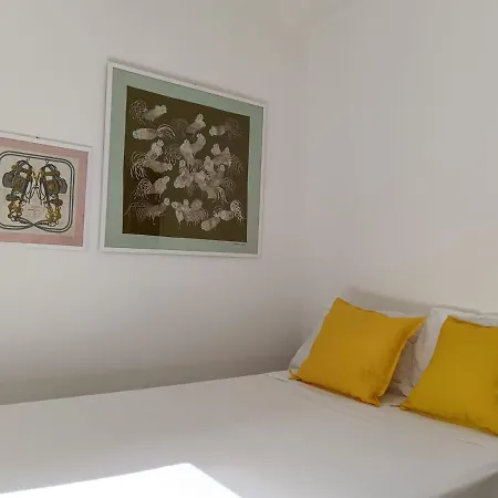 La Perla Degli Oddi Historic House Apartment *