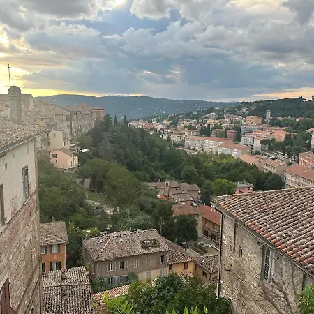 La Perla Degli Oddi Historic House Apartment